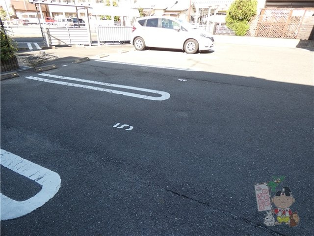 トゥアニモの駐車場