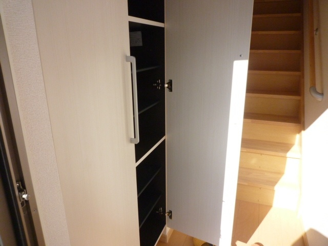 アイ・ライク・ホームの玄関