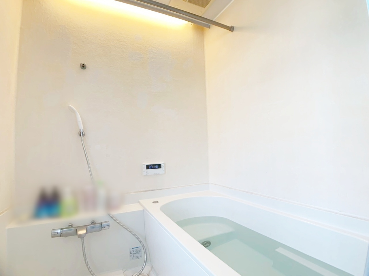 菊谷町 中古戸建の浴室