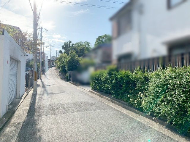 菊谷町 中古戸建の前面道路含む現地写真