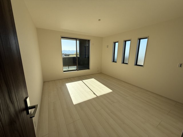 リーブルガーデンＳ第11　前橋市富士見町時沢　２号棟の洋室|2階洋室１です