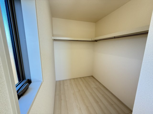 リーブルガーデンＳ第11　前橋市富士見町時沢　２号棟の収納|2階洋室１収納　
ウォークインクローゼットです♪