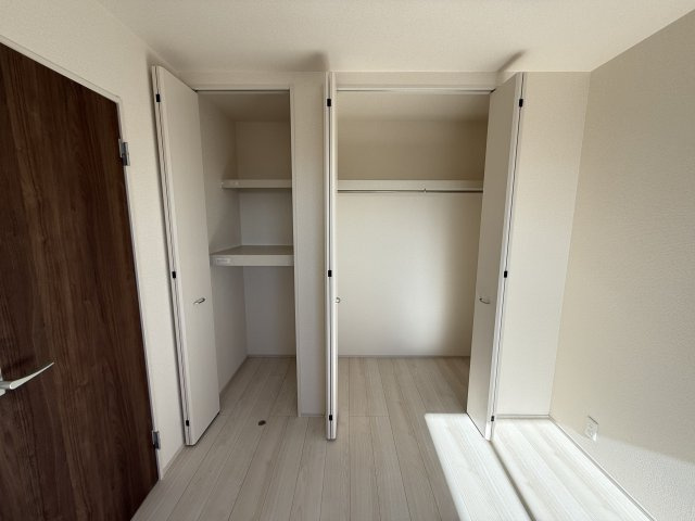 リーブルガーデンＳ第11　前橋市富士見町時沢　２号棟の収納|2階洋室３収納です