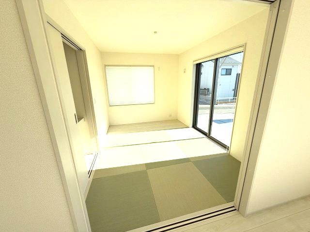 リーブルガーデンＳ第11　前橋市富士見町時沢　２号棟の和室|柔らかい畳が心地よい6帖の和室です