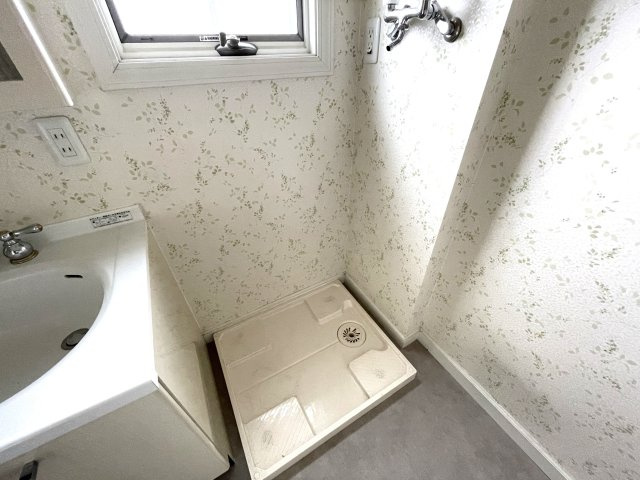 季美の森南売り中古戸建のランドリースペース