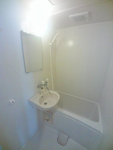 六甲ガーデンホームズの浴室