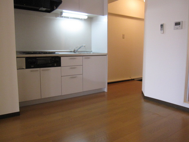 ヤマウラ77ビルのキッチン