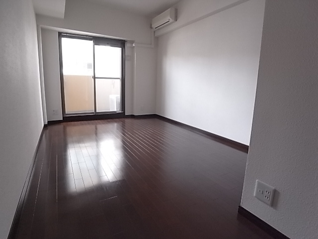 アスヴェルみなと元町OceanFrontの洋室