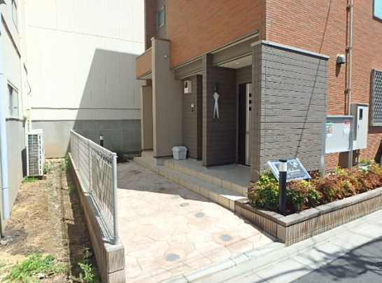 メゾン サクラのエントランス