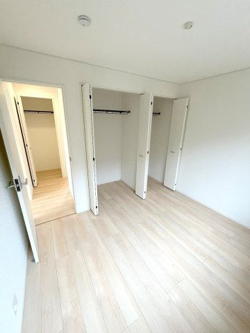 昭島市郷地町2丁目　新築戸建の洋室