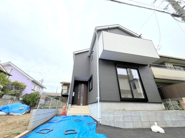 昭島市郷地町2丁目　新築戸建の外観