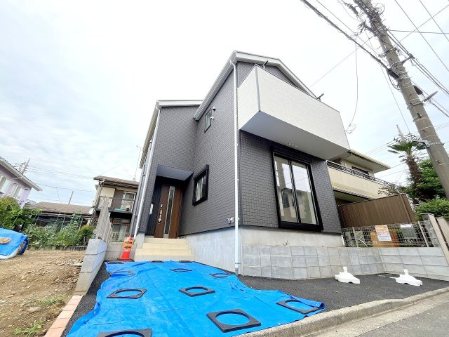 昭島市郷地町2丁目　新築戸建の外観