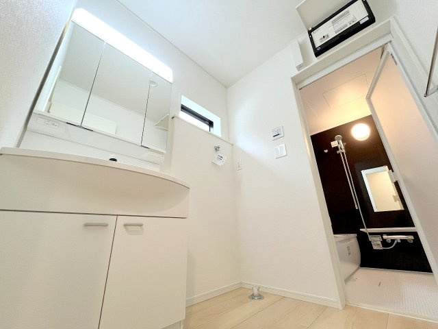 昭島市郷地町2丁目　新築戸建の洗面所