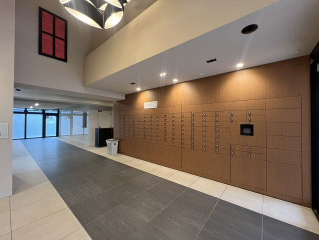 エステムコート神戸湊町のエントランス