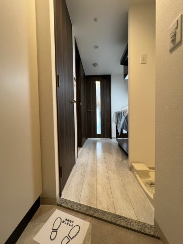 エステムコート神戸湊町の玄関