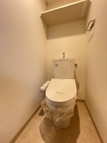 エステムコート神戸湊町のトイレ