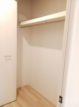 船橋市滝台２丁目のアパートの収納