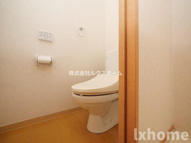 アムール千里丘のトイレ|ゆったりとした空間のトイレです
