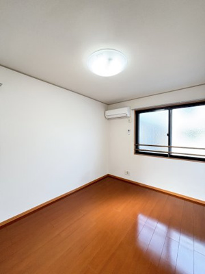 【洋室】 | リビングタウン弓ヶ浜G棟 | イメージ102号室の写真