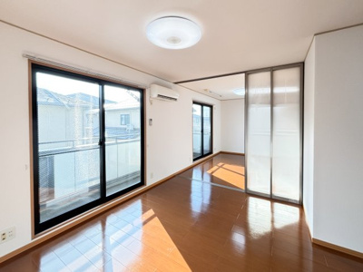 【居間・リビング】 | リビングタウン弓ヶ浜G棟 | イメージ102号室の写真