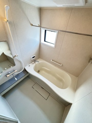 【浴室】 | リビングタウン弓ヶ浜G棟 | イメージ102号室の写真