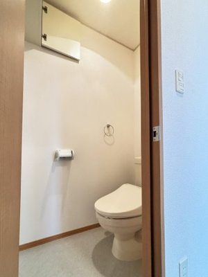 【トイレ】 | リビングタウン弓ヶ浜G棟 | イメージ102号室の写真