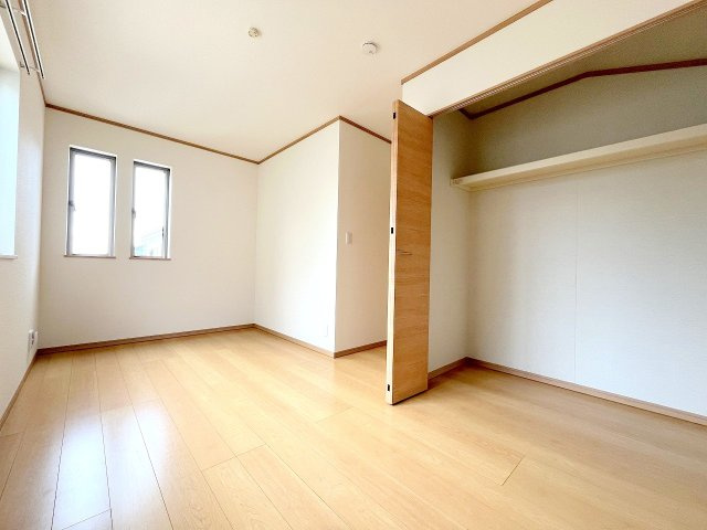 青梅市今井1丁目　リフォーム住宅の洋室