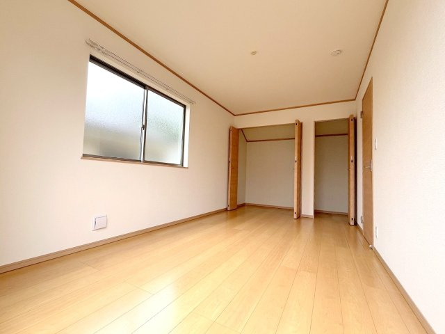 青梅市今井1丁目　リフォーム住宅の洋室