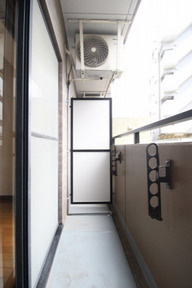 目黒区青葉台３丁目の賃貸マンションのバルコニー