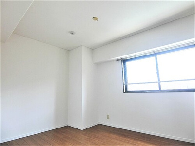 【その他】 | ライオンズマンション岡山医大東 | 納戸（約5.9畳）　※2025年4月撮影