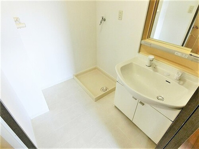 【洗面所】 | ライオンズマンション岡山医大東 | 洗面化粧台・室内洗濯機置場　※2025年4月撮影