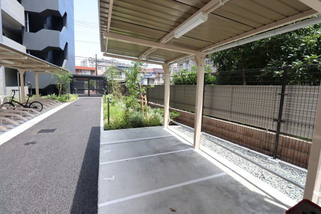 GENOVIA川口元郷のその他共用部分|バイク置き場