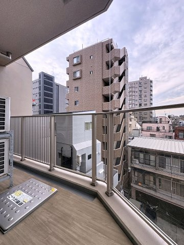 【バルコニー】 | フレンシア文京関口 | 月額管理料無料！賃貸管理はアブレイズパートナーズにお任せを！月額管理料無料！賃貸管理はアブレイズパートナーズにお任せを！