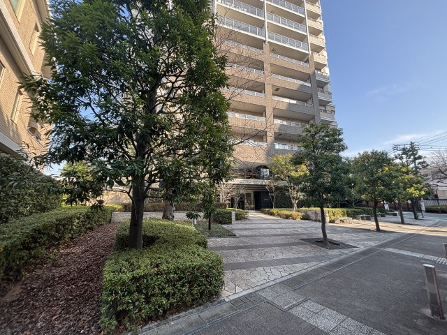 ザ・ライオンズ上野の森の外観|外観は落ち着いています