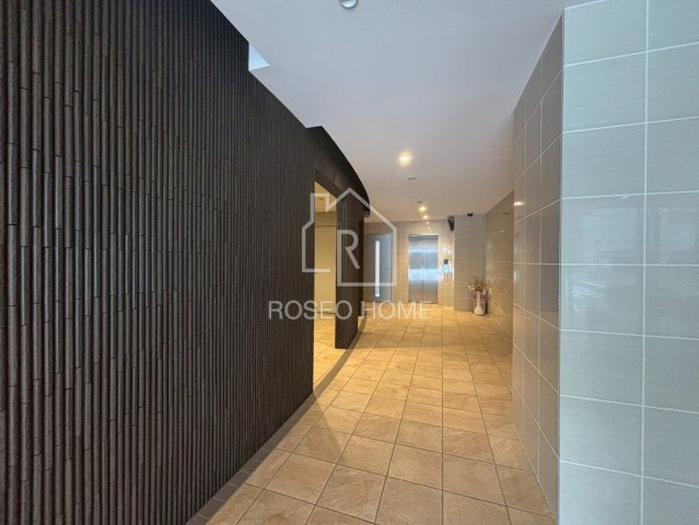 リ・フォルーチェ大阪城のエントランス