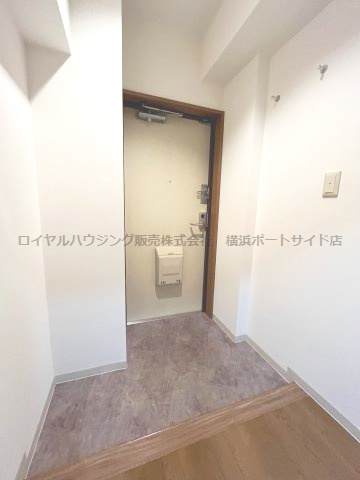 【玄関】