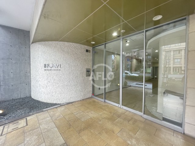 BRAVI南堀江　日吉小学校区のエントランス|BRAVI南堀江　エントランス