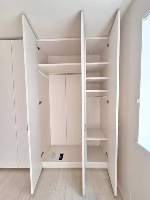 Ｂｌｏｏｍ深沢の収納|洋室②可動式収納