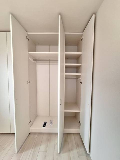 Ｂｌｏｏｍ深沢の収納|洋室③可動式収納