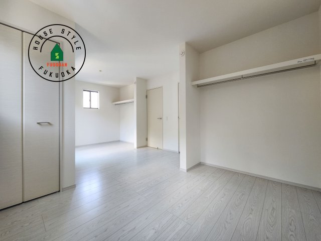 東区奈多2丁目第5-5棟（3号棟）の内観：施工例|落ち着いた色調の洋室です。