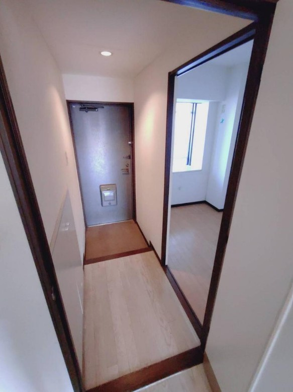 ソレイユ久保の玄関