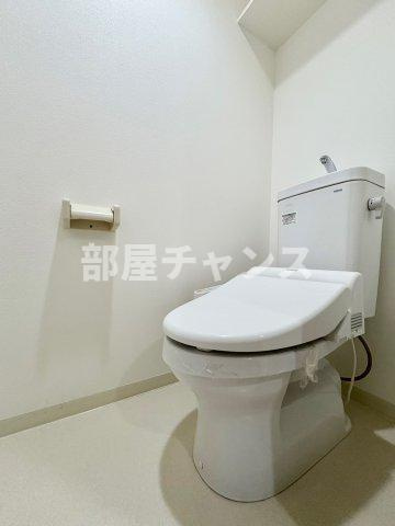 アイボリーのトイレ|落ち着いた色調のトイレです