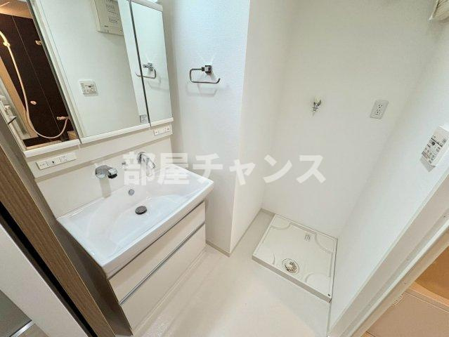 アイボリーの洗面所|使いやすい洗面所です