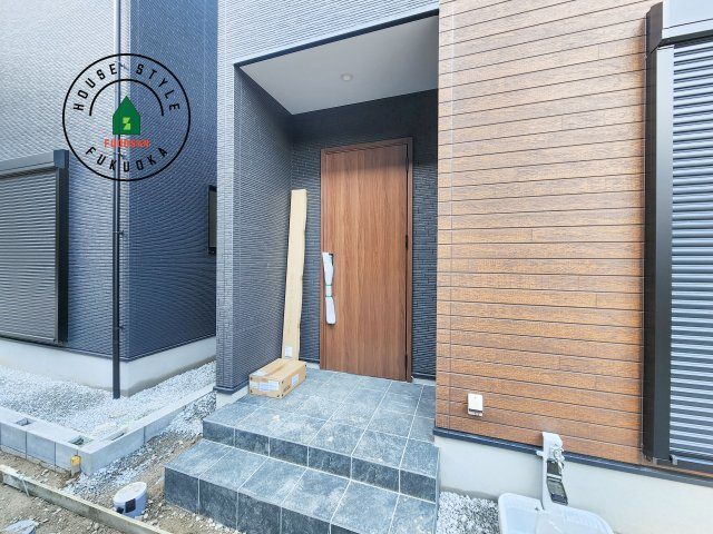 東区奈多2丁目第5-5棟（5号棟）の外観：施工例|おでかけの時も帰った時も、「我が家」を最初に感じでもらえる素敵な空間に。