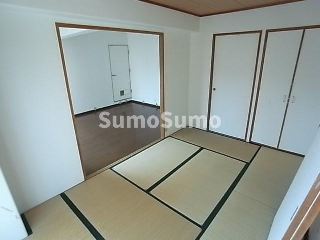 プレシードB棟の和室