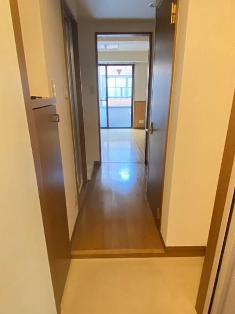 クリーンガーデン御茶ノ水の玄関