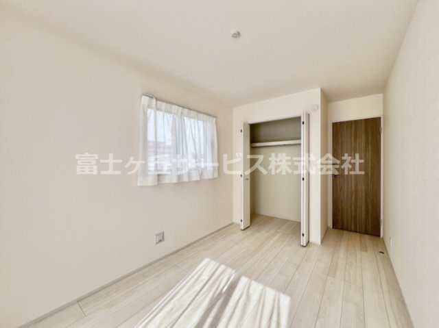 【寝室】 | 田方郡函南町仁田  新築一戸建て A号棟 | 6帖の寝室です