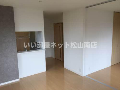 【居間・リビング】 | タウンコート筒井 Ａ棟