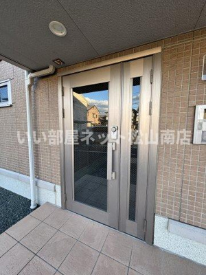 【エントランス】 | ロイヤル・メゾン　B棟