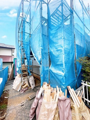 【外観】 | ◆◇東有馬１丁目新築戸建て◇◆ | ◆一戸建てを中心とした街並みが整然と続き、周辺は高い建物が建っていないので、緑の多い閑静な趣を感じる環境です。街並みや周辺環境も重要なポイントです！！